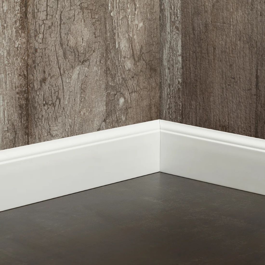 ZOCALO ATRIM EPSILON CURVES BLANCO 15x80 1C